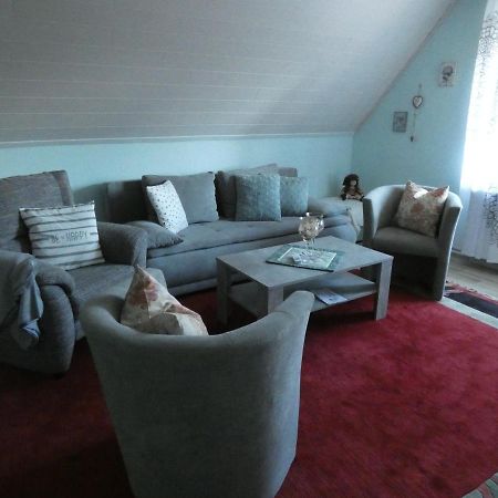 Ferienwohnung Am Schloss Reuterstadt Stavenhagen Exteriör bild