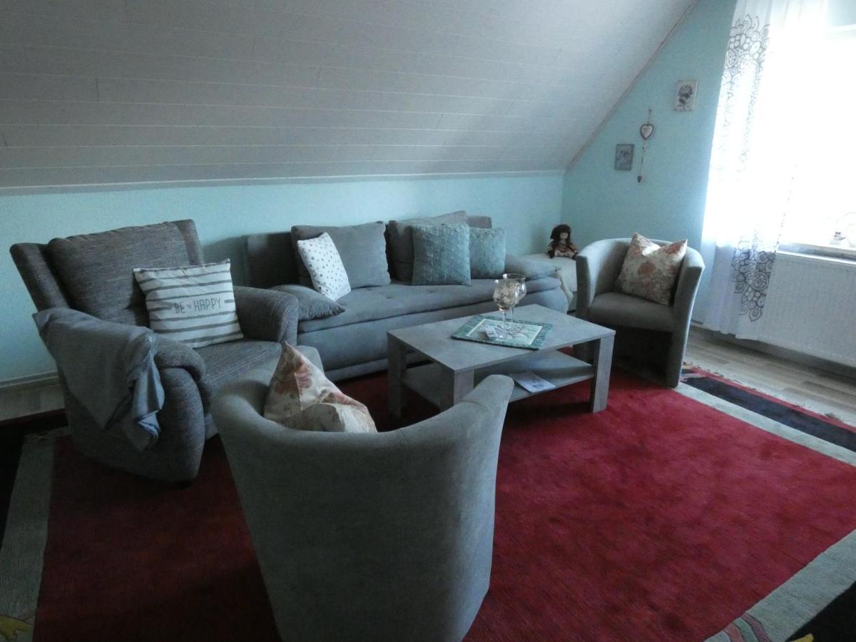Ferienwohnung Am Schloss Reuterstadt Stavenhagen Exteriör bild